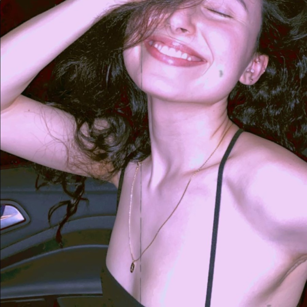 Meet your Posher, Mimi.